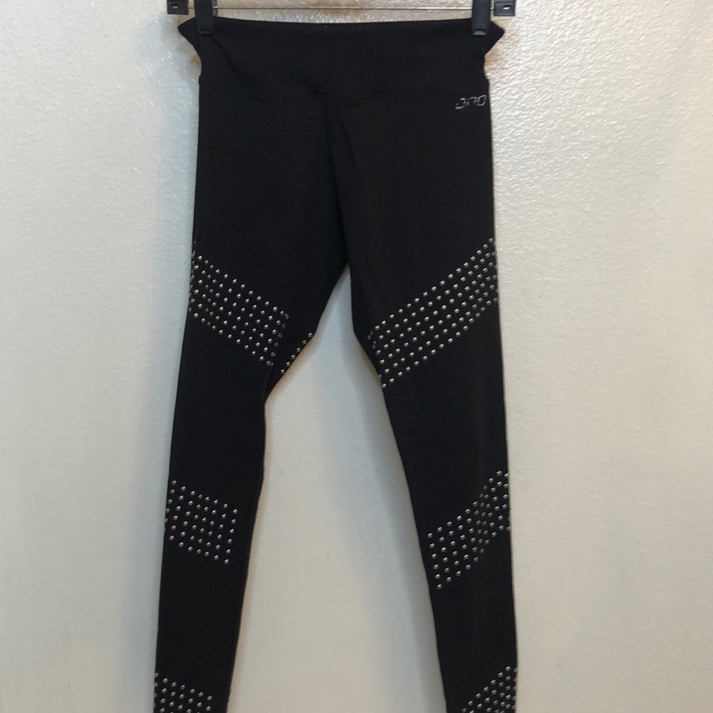 LORNA JANE full length STUDDED tights. XS